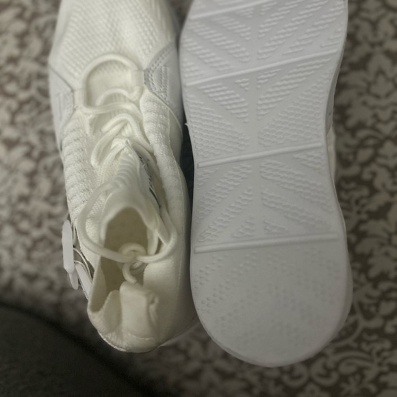 Ezkrwxn Sneakers Athletic /Tennis/ Walking/ Fashion/Sport/ Running Shoes - Picture 2 of 8